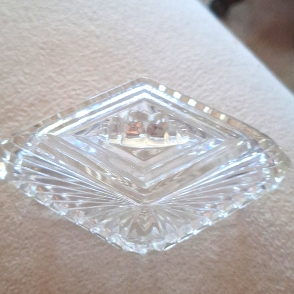 Vintage Diamond Shaped Art Deco Glass Trinket Box - Picture 4 of 5